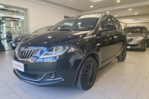 LANCIA Ypsilon 1.0 70cv 5 porte Hybrid Silver