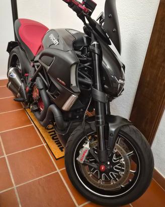 Ducati Diavel 