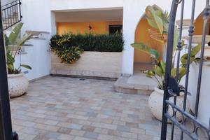 Pescoluse Con bell esterno piano terra a 250m spia