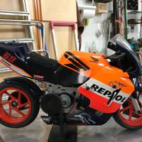 Honda Radiocomandata RC211V con motore a scoppio