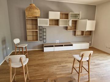 Arredo parete componibile Ikea
