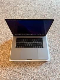 MacBook Pro 15” 2016 – i7 – 16 GB RAM - NO INPOST