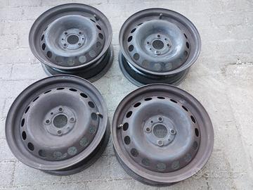 4 Cerchi in ferro R14