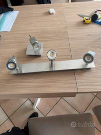 Coppia lampadari metallo 3 faretti e singolo