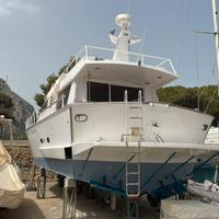 Yacht 50 piedi