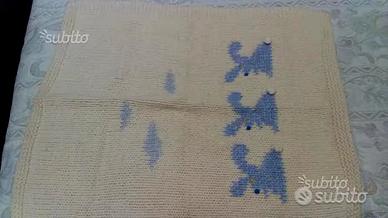 Coperta di lana per lettino bimbi fatta a mano