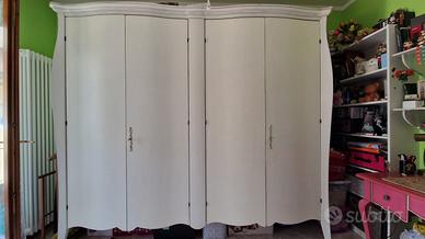 Armadio 4 ante sagomato