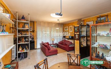 3 LOCALI CON TERRAZZO, DOPPI SERVIZI, BOX E CANTIN