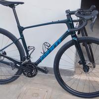 Gravel carbonio shimano