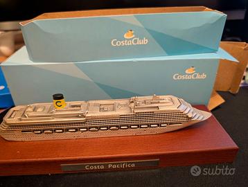 Modellino CostaClub Costa Pacifica e crest Magica
