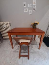 scrivania in legno
