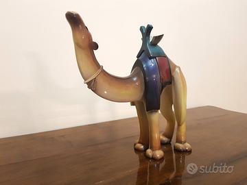 Scultura il dromedario La Freccia Tarcisio Tosin
