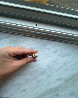 Anello in oro 18krt punzonato 750