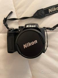 Fotocamera digitale NIKON