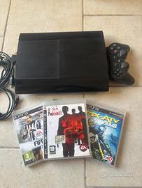Playstation 3 ultraslim con 3 giochi (Padrino ecc)