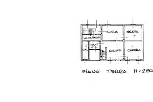 CASA SINGOLA CON CAPANNONE: rif FRP4