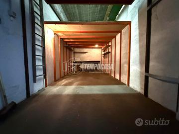 ALPIGNANO - BOX AUTO CON SOPPALCO