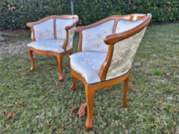 Poltrona shabby stile Luigi XV in noce