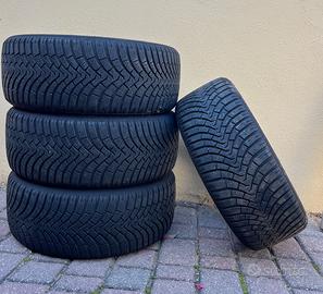 4 Gomme Falken EUROWINTER HS01  215 45 R16 90V M+S