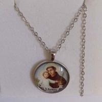 collana con medaglia