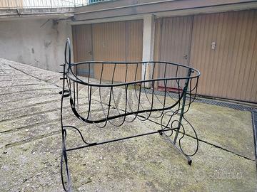 Culla antica in ferro inizio '900