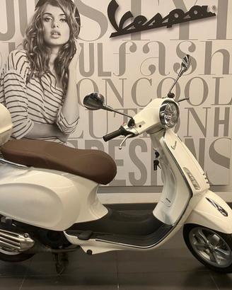 Piaggio Vespa 125 Primavera ABS E4