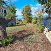 Fabbricato con terreno edificabile nuovo ospedale