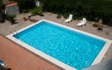 Villa Unifamiliare con Piscina