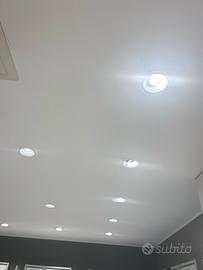 STOCK 300 FARETTI A LED DIAMETRO 15