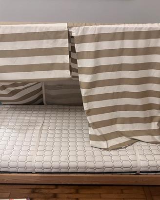 Letto montessori a capanna a terra con materasso
