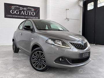 Lancia Ypsilon 1.0 FireFly 5 porte S&S Hybrid Gold