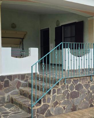 1 MINUTO FOXI MANNA CASA con VERANDA-AGOSTO