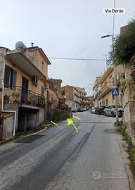 Casa ammobiliata su 2 piani con garage e terrazzo