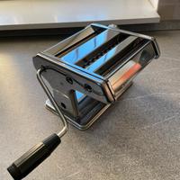 Macchina per la pasta manuale