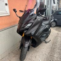 Yamaha T-Max 560 2024 TECH-MAX