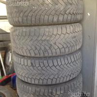 Pneumatici invernali 225/40 R18