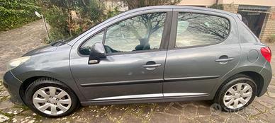 Peugeot 207 GPL in buone condizioni
