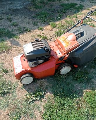 tagliaerba semovente