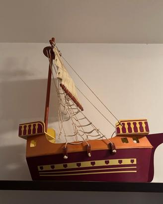 Galeone di legno