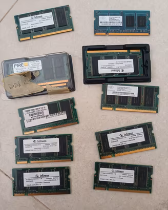 Lotto memorie per notebook- netbook varie dimensio