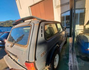 Auto Lada Niva