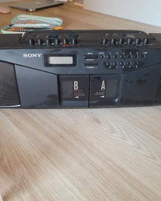 Radio/stereo Sony portatile anni '80