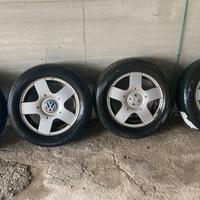 Cerchi in lega da 15" 