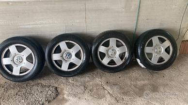 Cerchi in lega da 15" 