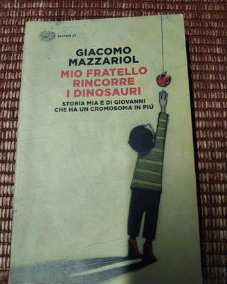 Mio fratello rincorre i disosauri