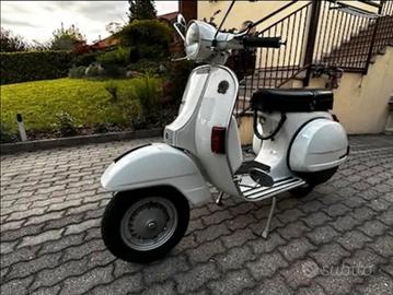 Vespa PX125E