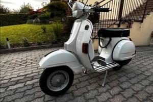 Vespa PX125E