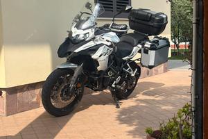 Benelli Trk 502x