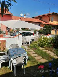 2 LOCALI A VIAREGGIO