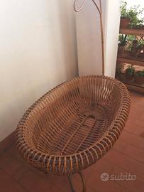 Culla vintage anni '70 in midollino/rattan